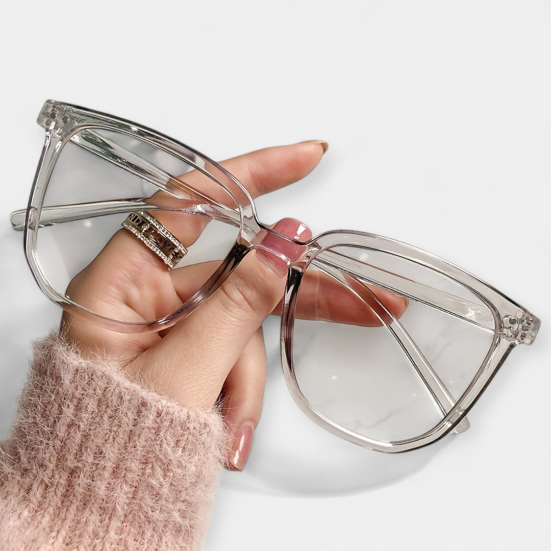 Antonija - Kvadratna Očala Proti Modri Svetlobi