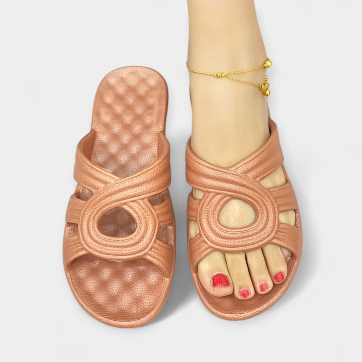 Petra - Slip-On z odprtim prstom in enobarvnim dizajnom