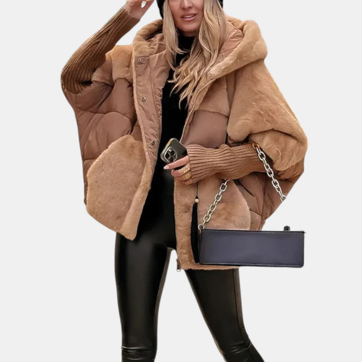 Špela - Prevelika jakna s kapuco in puhovko