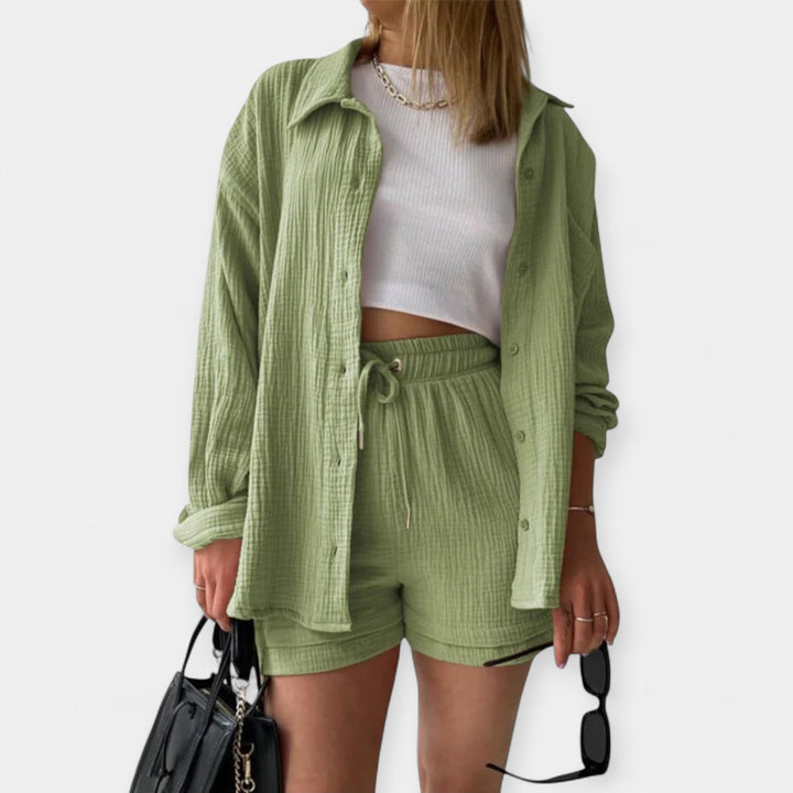 Maja - Lahka in stilna garnitura