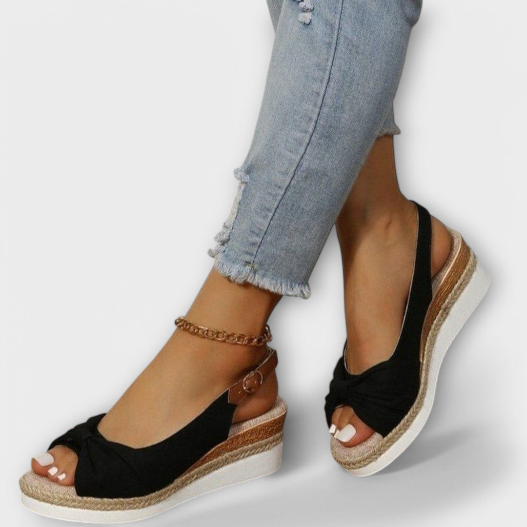 Dunja – Ortopedske Sandale za Udobnost i Podršku