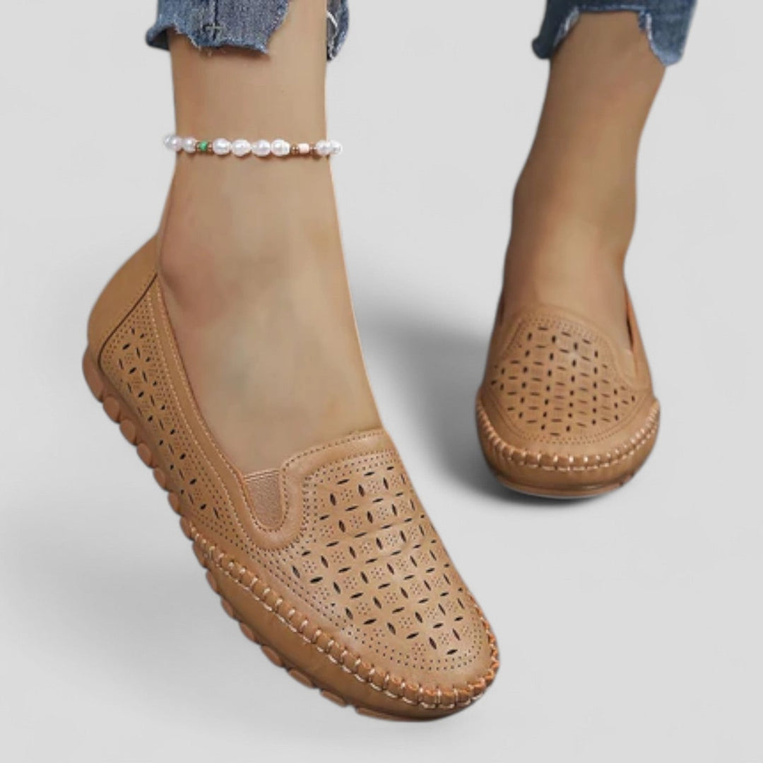 Marijana - Mokasini Z Geometrijskim Perforiranim Vzorcem