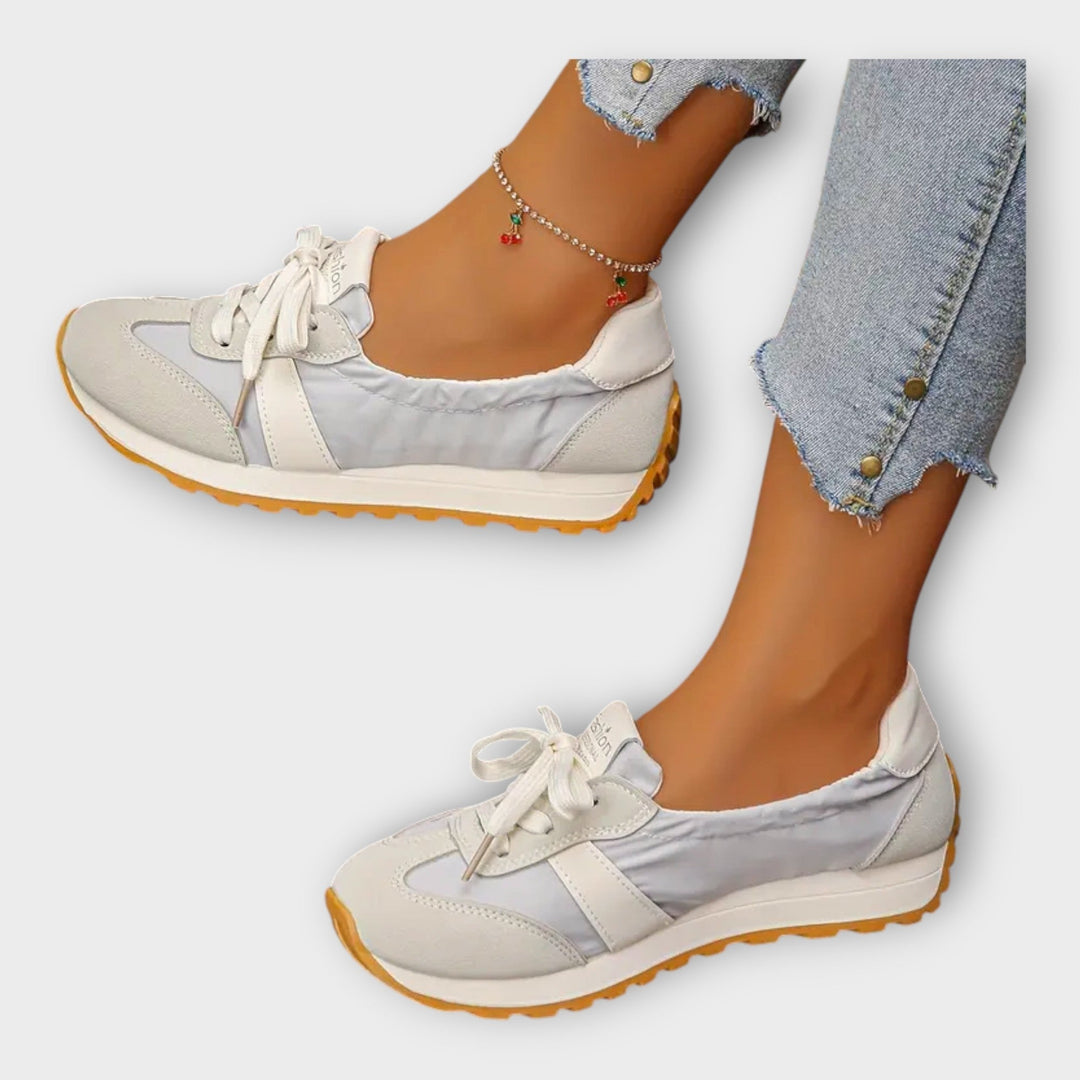 Šeluna - Športni čevlji z nastavljivim dizajnom