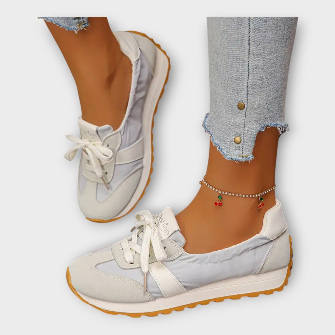 Šeluna - Športni čevlji z nastavljivim dizajnom