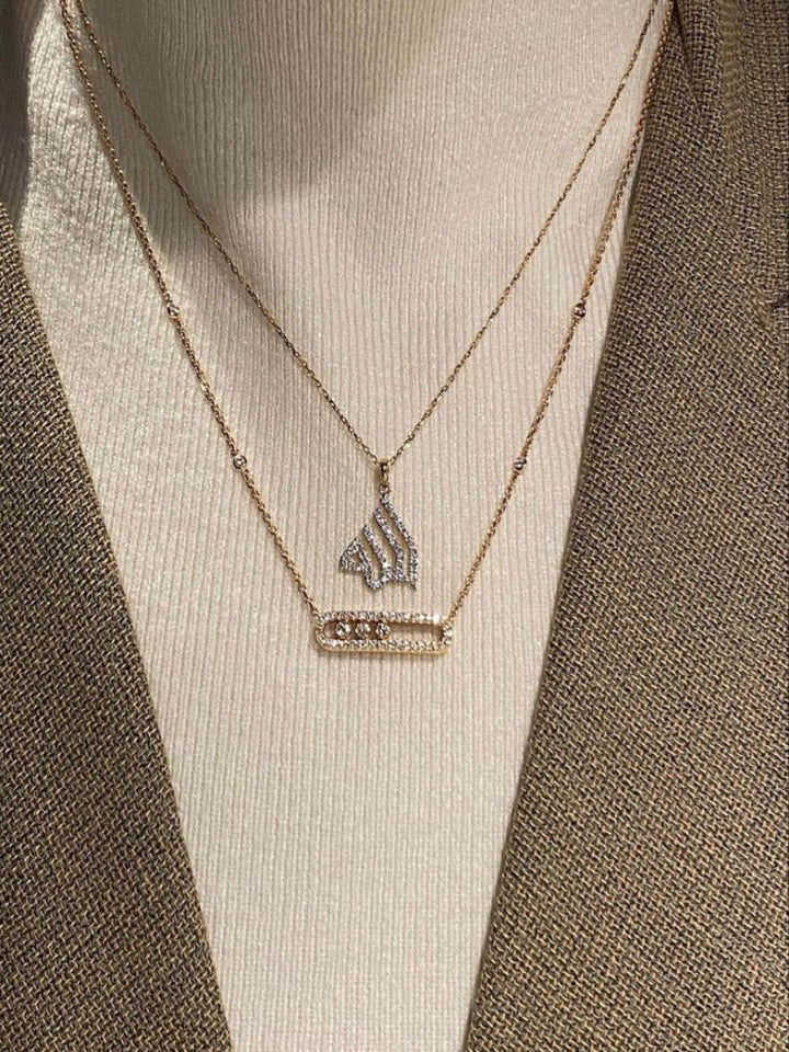 Ana - Ogrlica Tri Diamanti V Gibanju