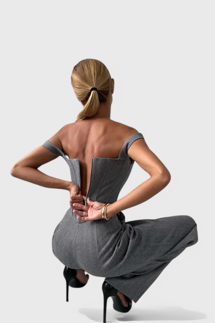 Ciana - Hlačni Kostum z Korzetnim Krojem