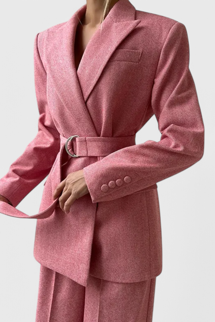 Ciana - Hlačni Kostum z Korzetnim Krojem