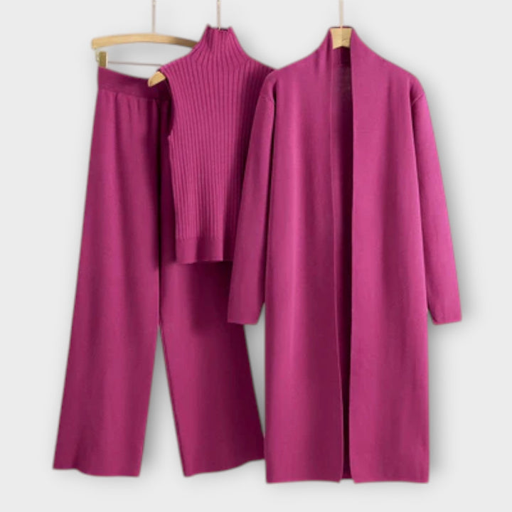 Kirina - Set Treh Kosov Oblačil Z Hlačami Ravnega Kroja Majico Brez Rokavov