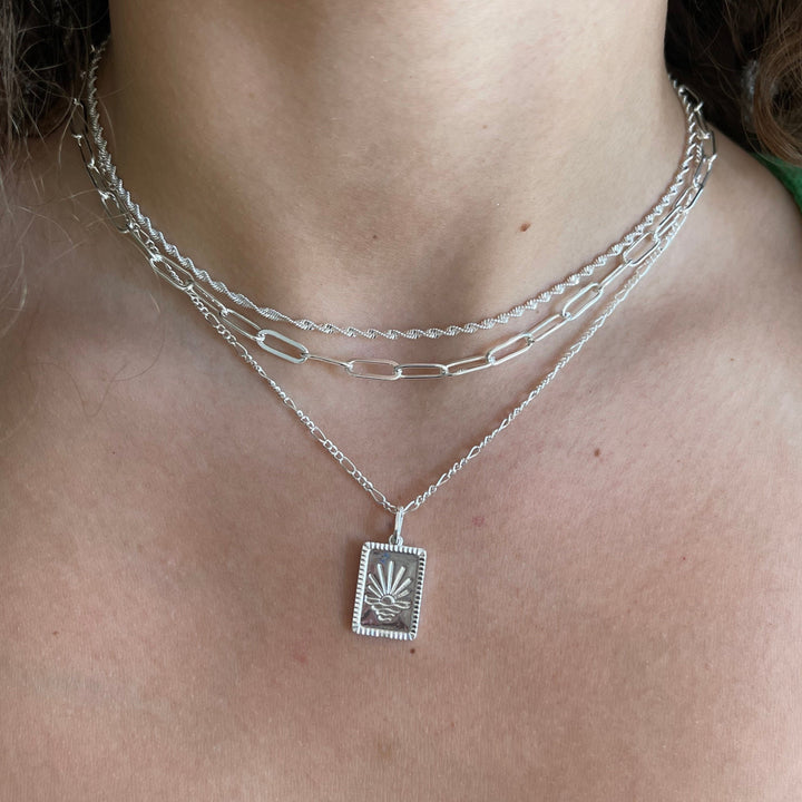 Lara - Ogrlica v obliki pravokotnika s sončno ilustracijo