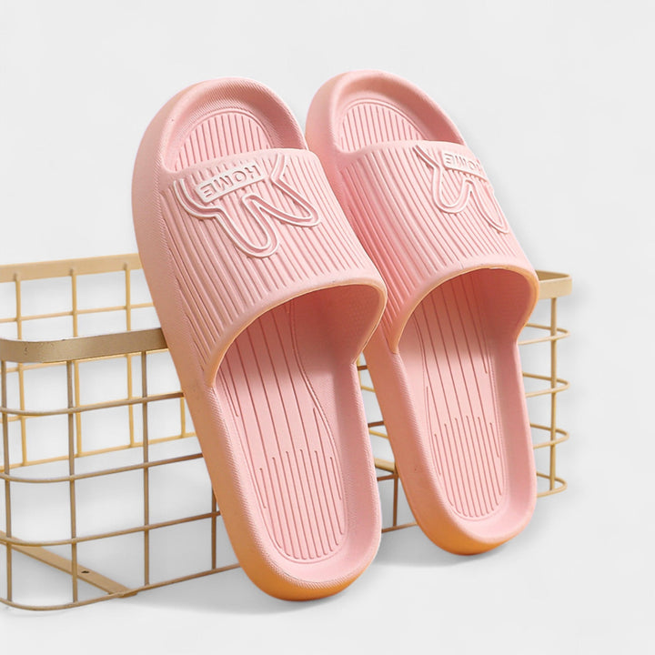 Jana - Protizdrsne Copate Za Dom In Kopalnico.