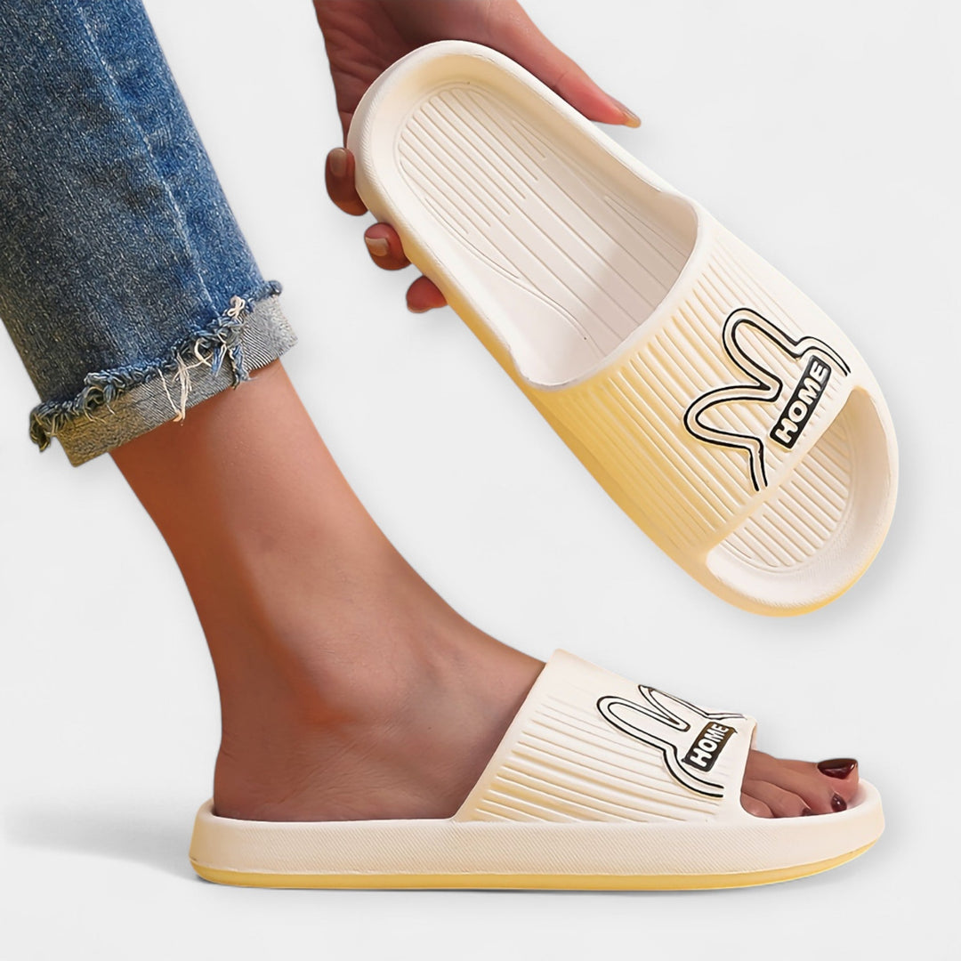 Jana - Protizdrsne Copate Za Dom In Kopalnico.