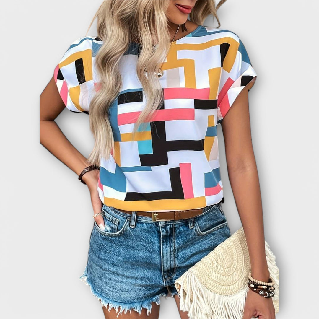 Marijeta – Šarena Bluza v Urbanem Stilu