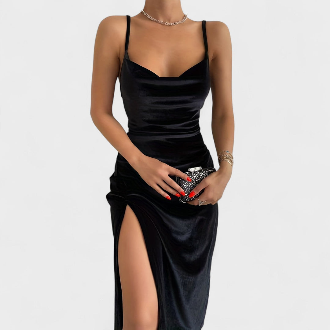 Gabriela - Žametna obleka z bočnim razporkom