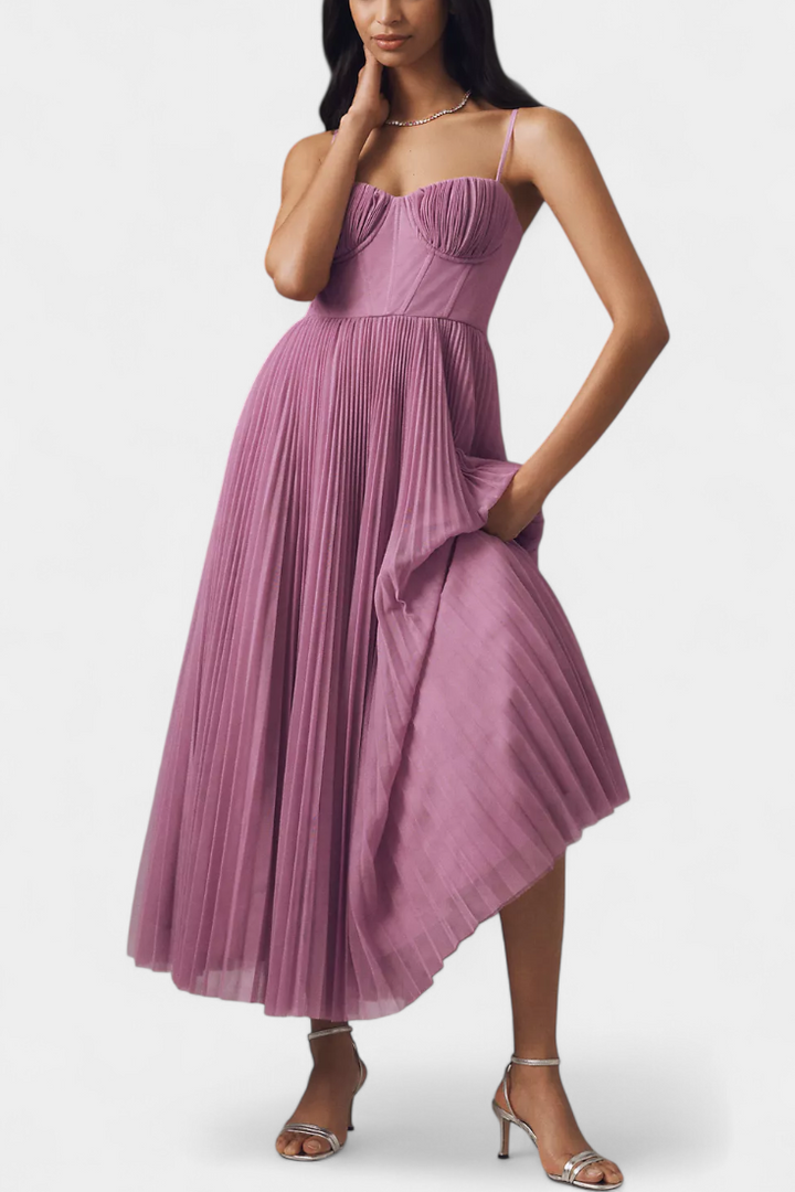 Nives - Plisirana šifonska obleka s srčastim dekoltejem in oblikovanim korzetom