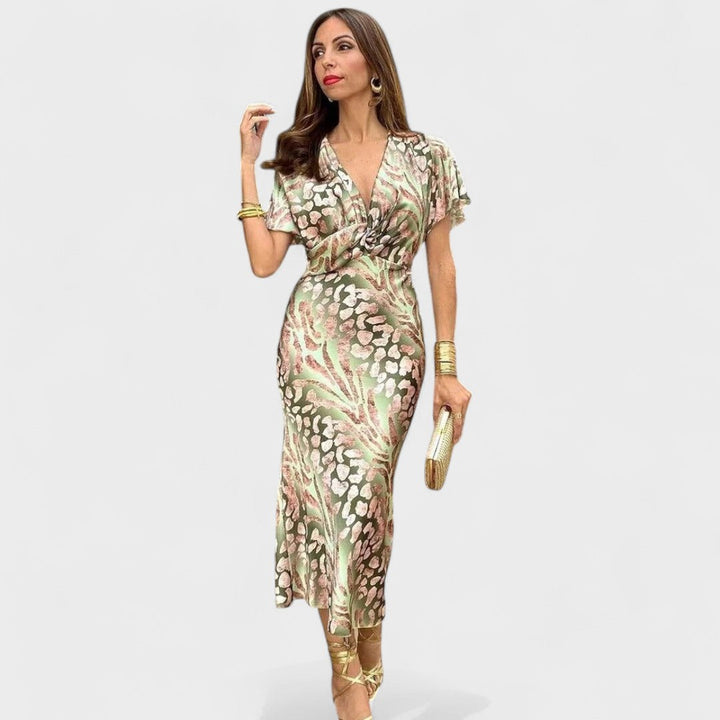 Tihana - Obleka z Unikatnimi Detajli