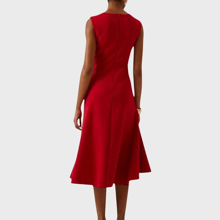 Katarina - Asimetrična Midi Obleka Nabranega Dizajna