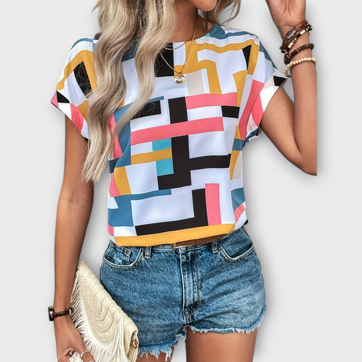 Marijeta – Šarena Bluza v Urbanem Stilu