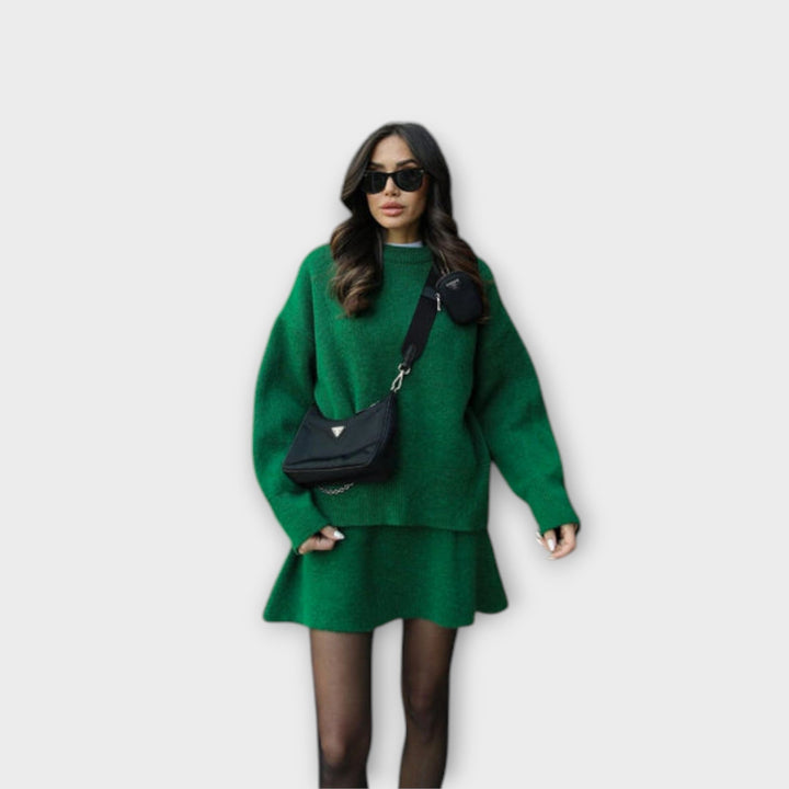 Nalya - Komplet Za Vezenje, Ki Vsebuje Top In Hlače